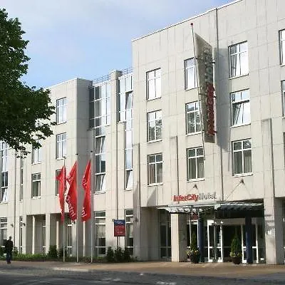 Intercityhotel 4*