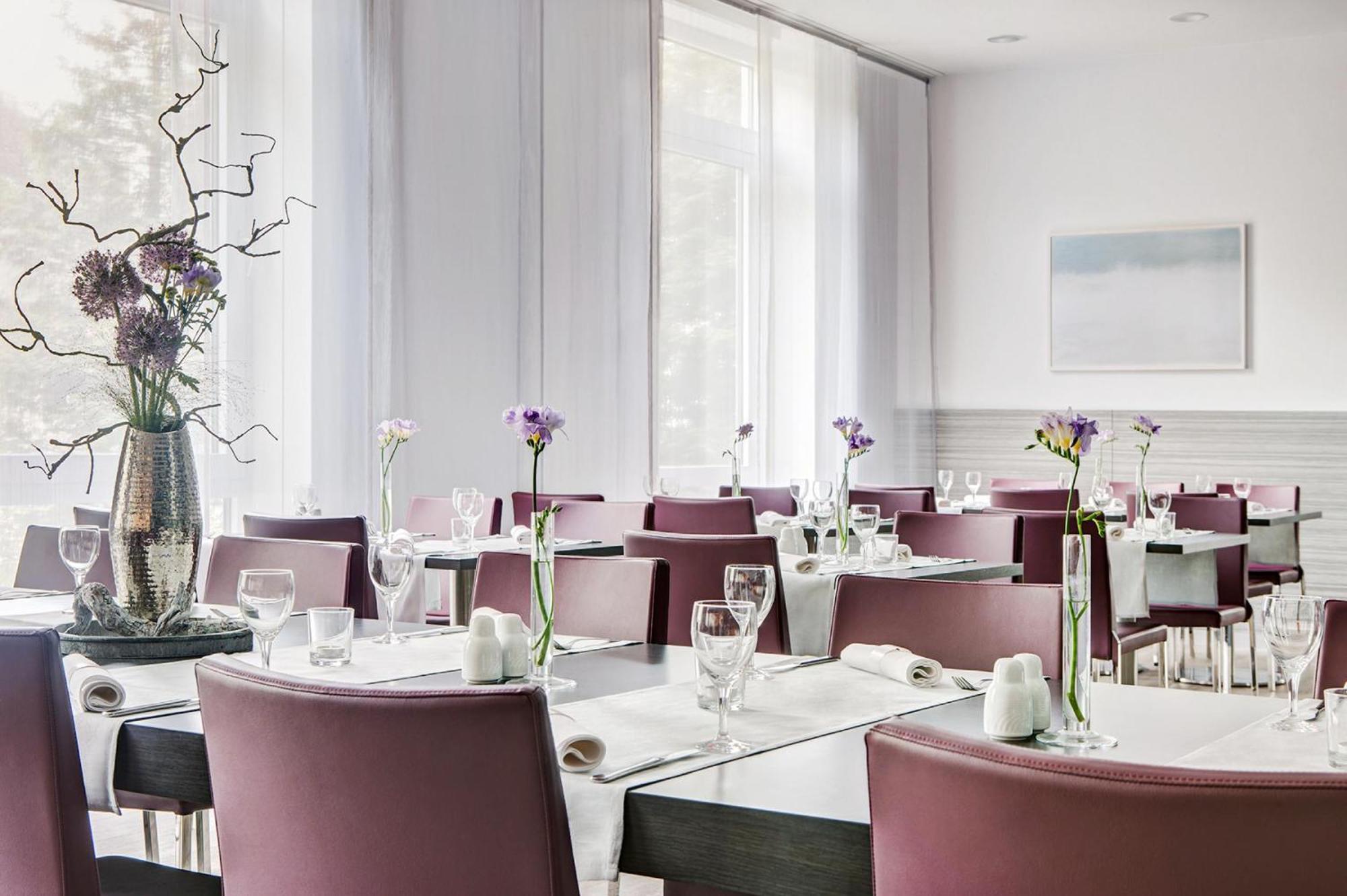 Intercityhotel Hotel 4*