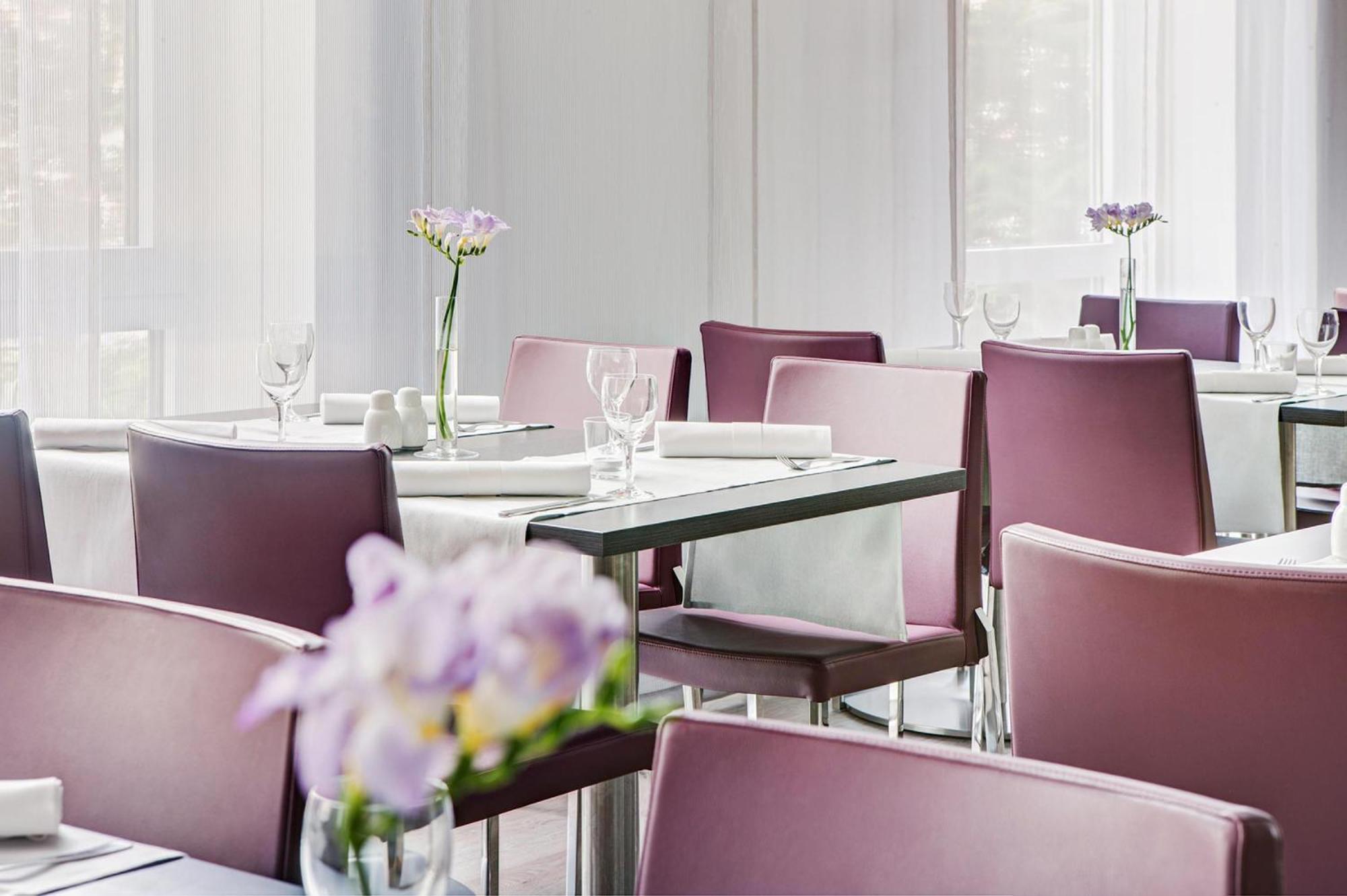 Intercityhotel 4*