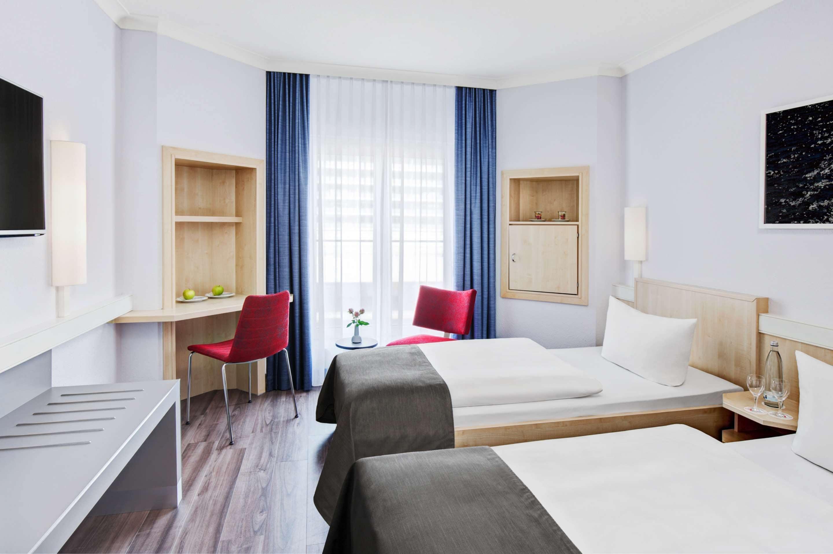 Hotel Intercityhotel 4*