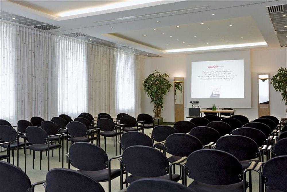 Intercityhotel Hotel 4*