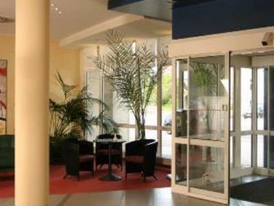 Intercityhotel 4*
